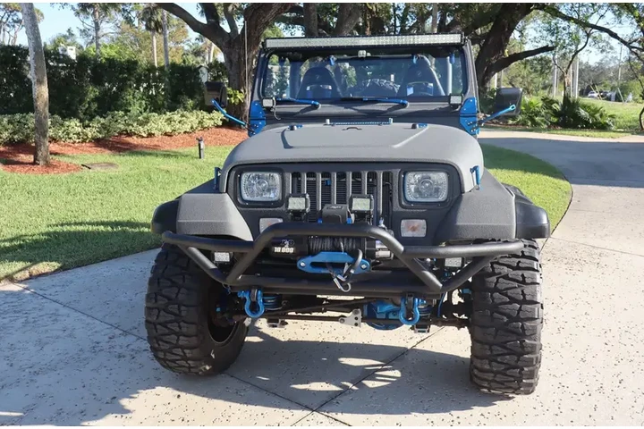 $12850 : Modified 1990 Jeep Wrangler image 2