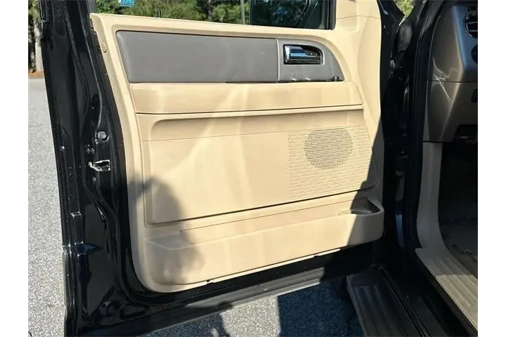 $11598 : Ford Expedition 2014 4x2 XLT image 10