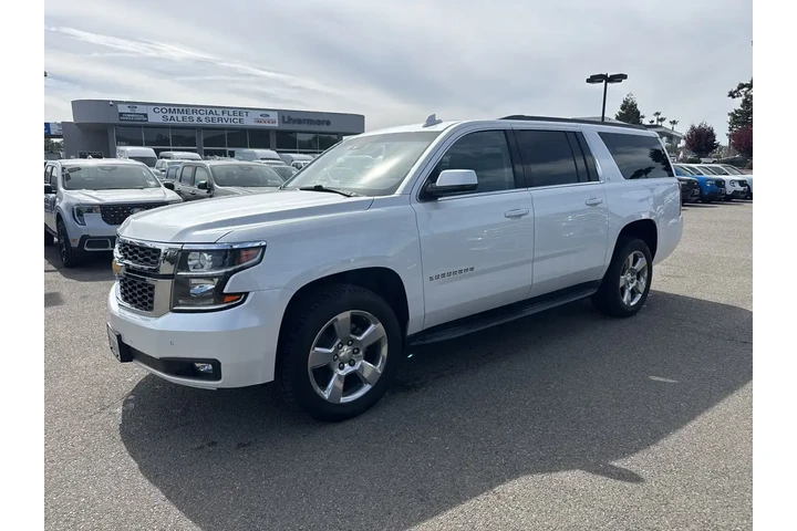 $22950 : Chevrolet Suburban 2018 4x4 image 1