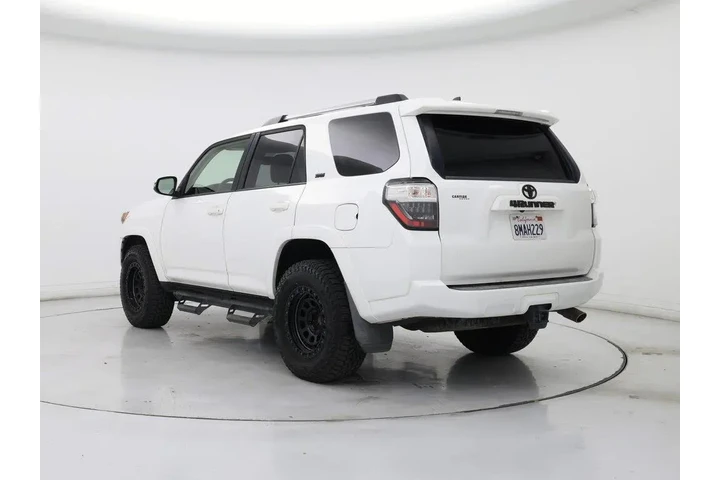 $38998 : Toyota 4Runner 2019 4x4 SR5 image 2