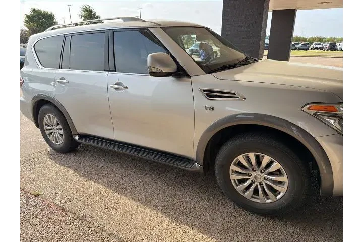 $14216 : Nissan Armada 2018 4x2 SV 4d image 4