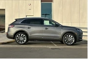 $34900 : Lincoln Nautilus 2022 AWD Re thumbnail