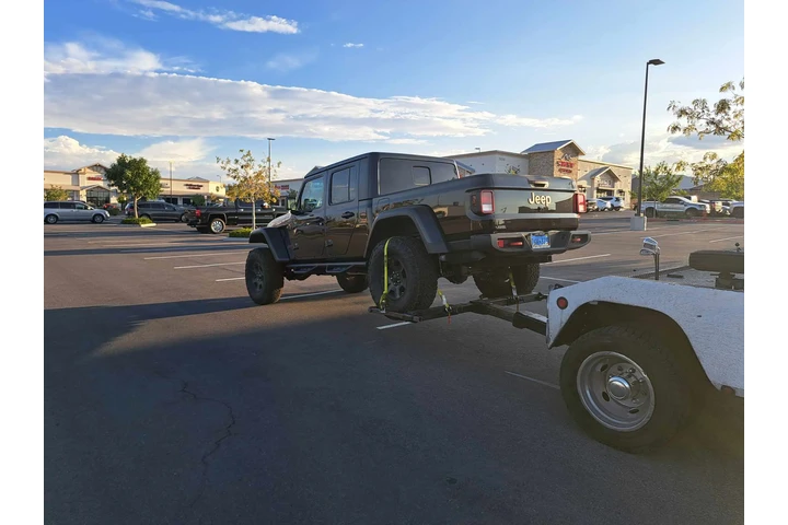 Chavez Towing image 3