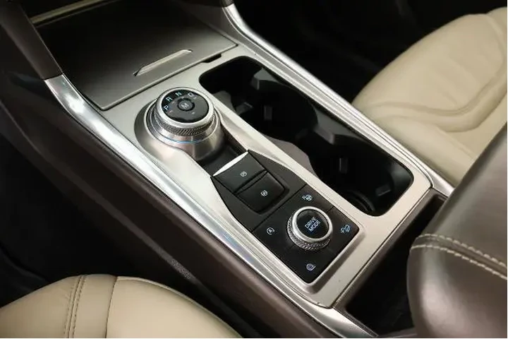 $31427 : Ford Explorer 2020 AWD Plati image 9