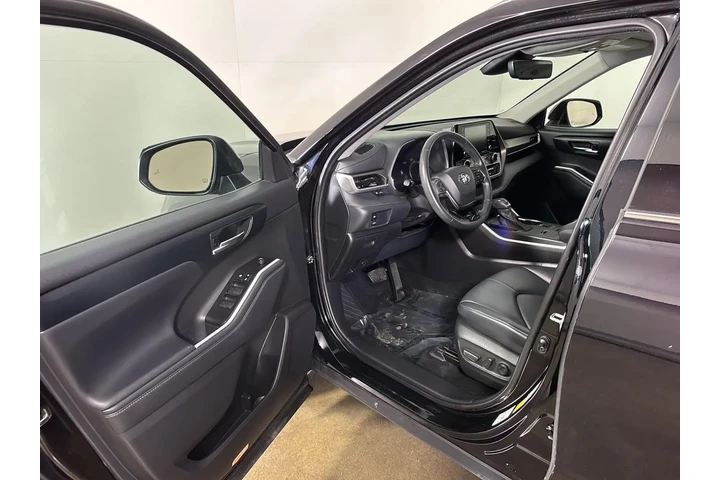$29293 : 2021 Highlander Hybrid XLE image 2