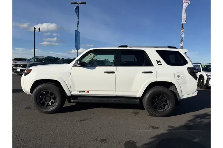 $38899 : Toyota 4Runner 2023 4x4 SR5 image 3