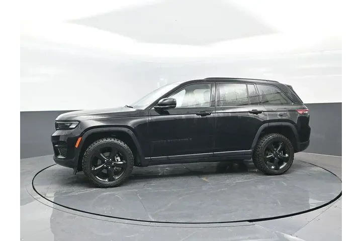 $26400 : Jeep Grand Cherokee 2023 4x4 image 4