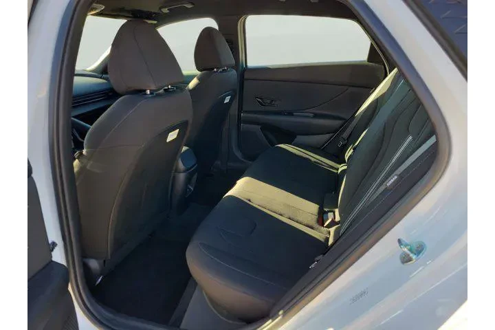 $19919 : Hyundai ELANTRA 2025 SEL Spo image 9