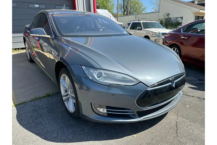 2014 TESLA MODEL S SEDAN 4D image 8