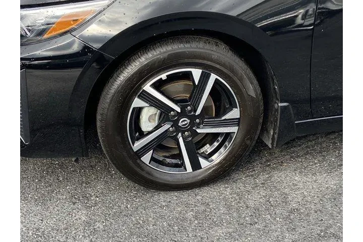 $16724 : Nissan Sentra 2025 SV 4dr Se image 8