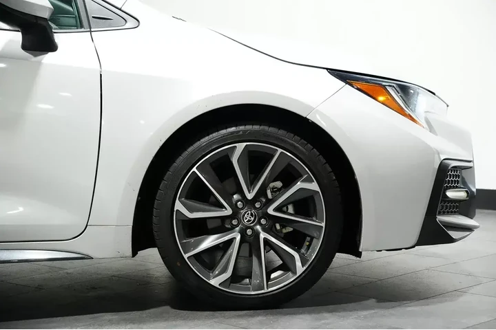 $19195 : 2021 Corolla image 4