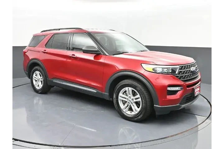$31991 : Ford Explorer 2024 XLT 4dr S image 2