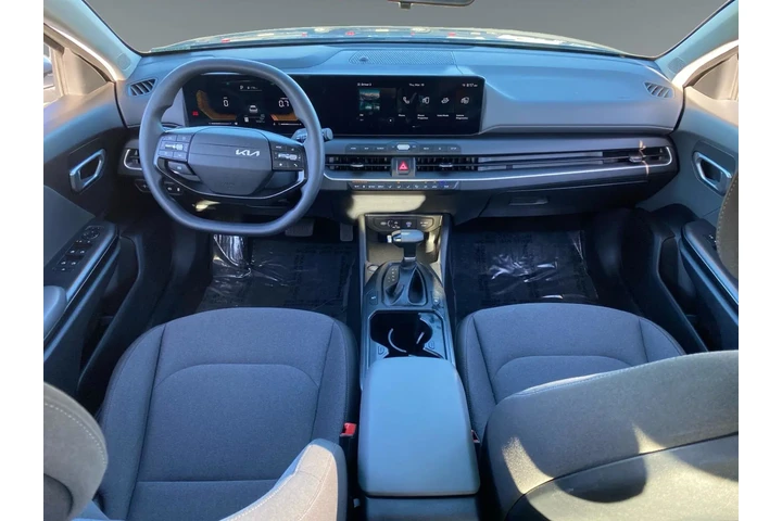 $26956 : Kia K4 2025 image 4