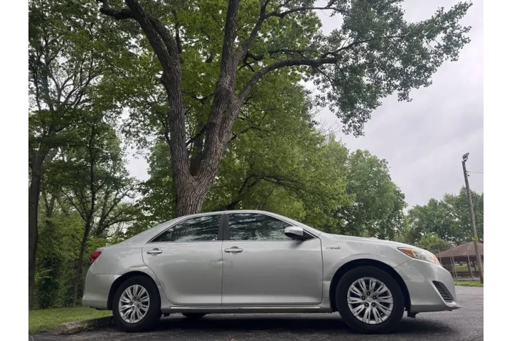 $7999 : 2014 Camry Hybrid LE image 7