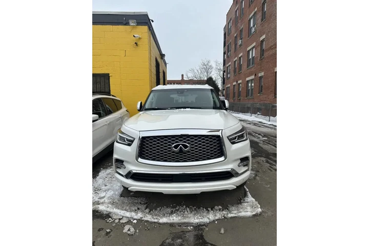 $15999 : 2019 INFINITI QX80 image 2