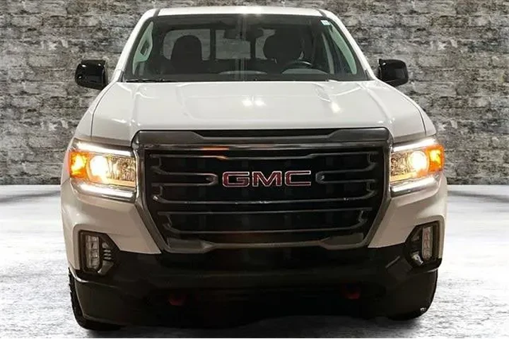 $34995 : GMC Canyon 2022 4x4 AT4 4dr image 2