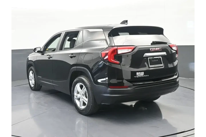 $19751 : GMC Terrain 2023 SLE 4dr SUV image 4