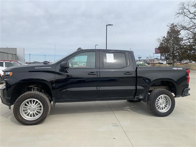 $41650 : 2020 Silverado 1500 RST Truck image 2