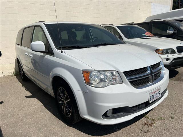 $7000 : 2017 Grand Caravan SXT image 1