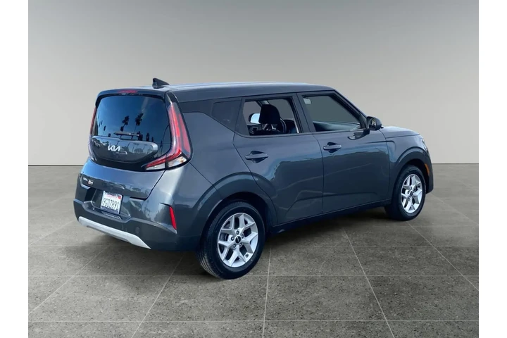 $21792 : Kia Soul 2023 image 5