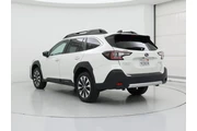 $31998 : Subaru Outback 2023 AWD Limi thumbnail