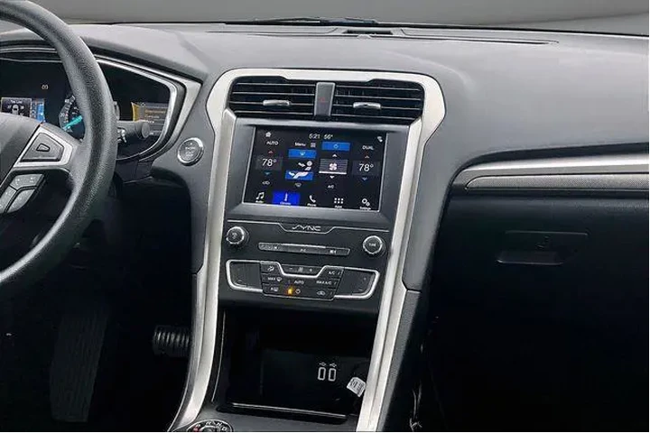 $15000 : Ford Fusion 2019 SE 4dr Seda image 9