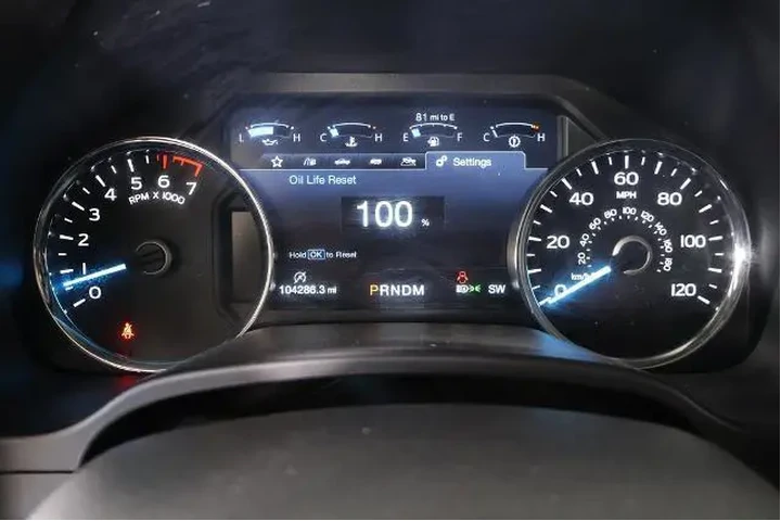 $27813 : Ford F-150 2020 4x4 Lariat 4 image 4