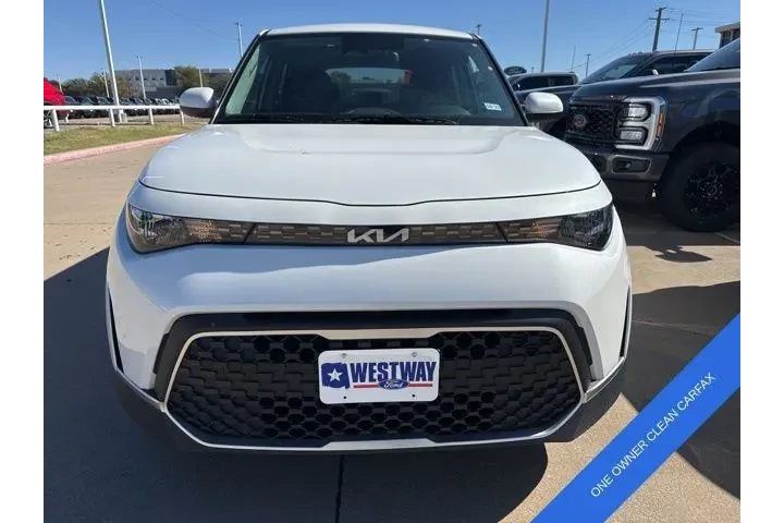 $14587 : Kia Soul 2024 S 4dr Crossove image 4