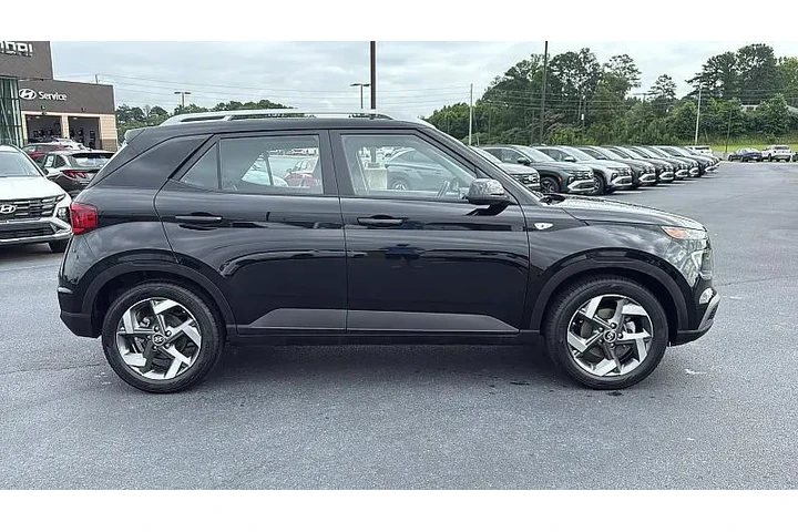 $19880 : Hyundai VENUE 2022 SEL 4dr C image 8