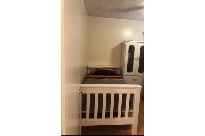 $650 : CUARTO GARDEN GROVE image 2