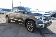 $36988 : 2018 Tundra 4WD Limited CrewM thumbnail