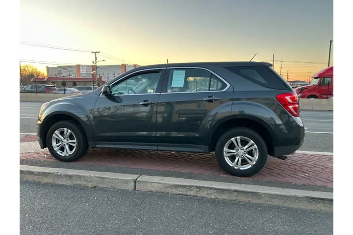 $7995 : 2017 Equinox LS image 7