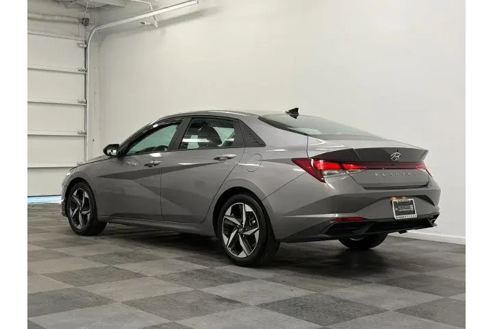 $18000 : Hyundai ELANTRA 2023 SEL 4dr image 6