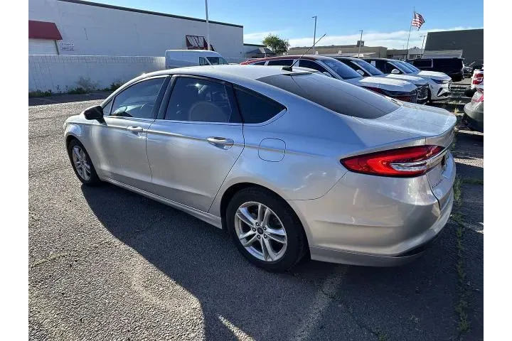 $11989 : Ford Fusion 2018 SE 4dr Seda image 6