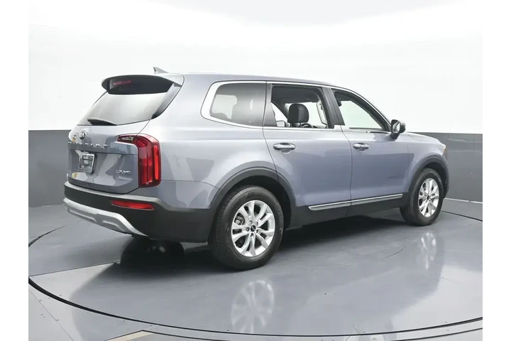 $19991 : Kia Telluride 2021 LX 4dr SU image 6