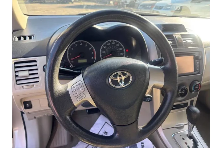 $10999 : 2013 Corolla L image 10