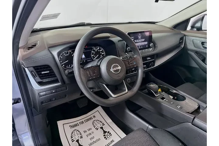 $25500 : Nissan Rogue 2023 SV 4dr Cro image 9