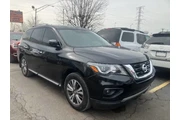 $12900 : 2018 Pathfinder SV thumbnail