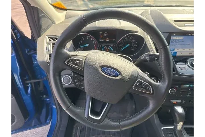 $18000 : Ford Escape 2017 AWD Titaniu image 10