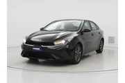 $16998 : Kia Forte 2024 LXS 4dr Sedan thumbnail
