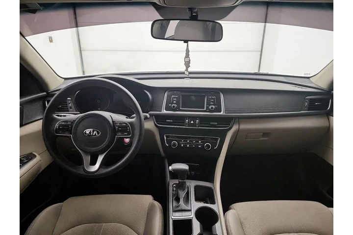 $12998 : Kia Optima 2017 LX 4dr Sedan image 9