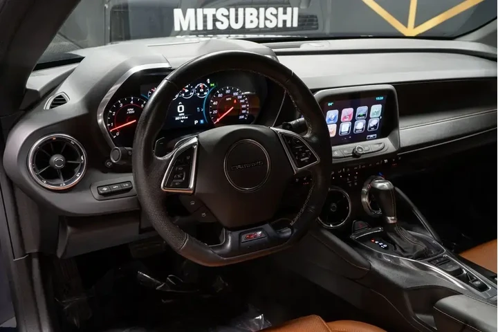 $35834 : Chevrolet Camaro 2016 SS 2dr image 2