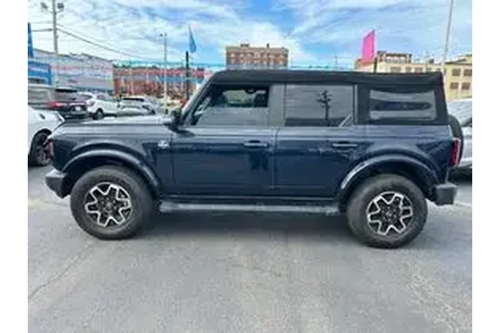 $32998 : Ford Bronco 2021 4x4 Base 4d image 5