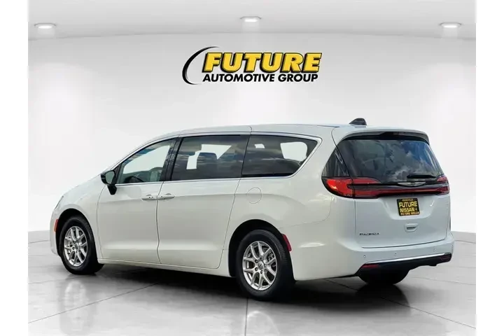 $28988 : Chrysler Pacifica 2024 Touri image 7