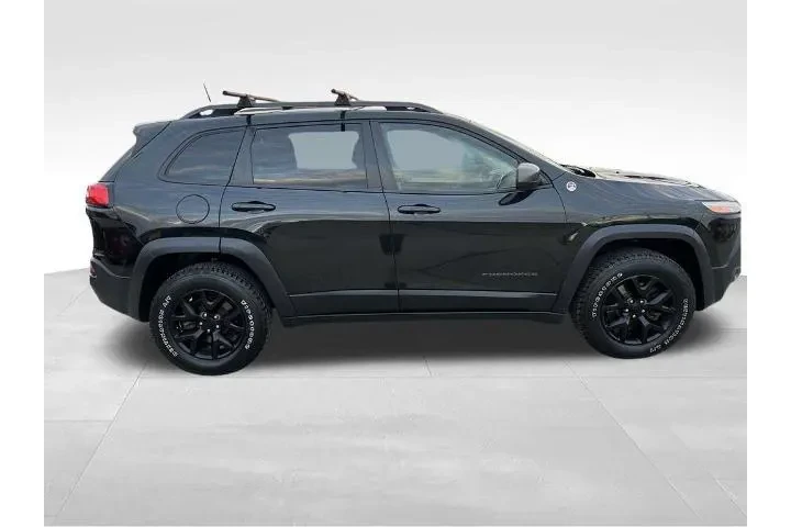 $5750 : Jeep Cherokee 2016 4x4 Trail image 8