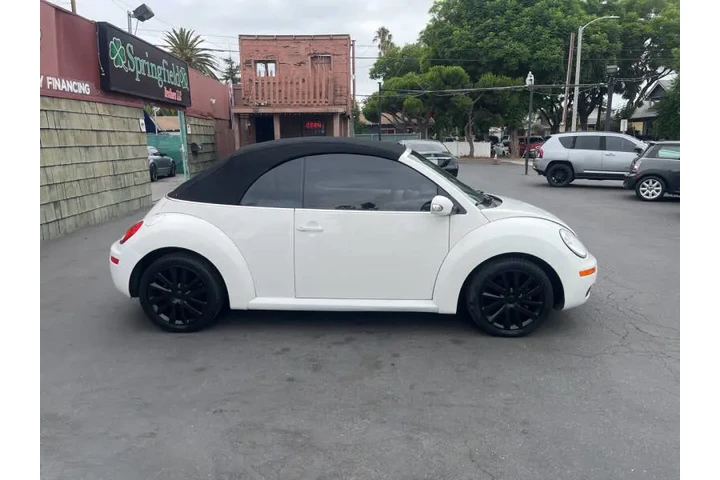 $9995 : 2009 New Beetle Convertible B image 7