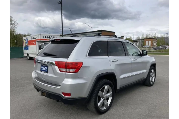 $12999 : 2011 Grand Cherokee Overland image 6