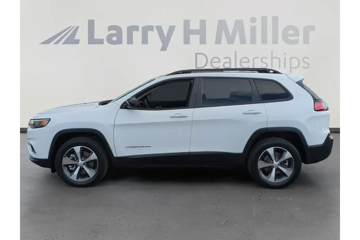 $26394 : Jeep Cherokee 2022 4x4 Limit image 2