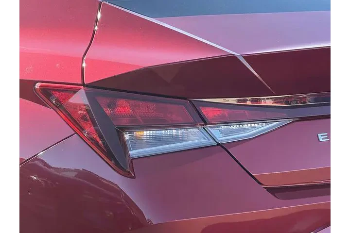 $18954 : Hyundai ELANTRA 2023 SEL 4dr image 9