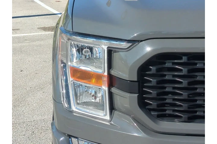 $31974 : Ford F-150 2021 4x2 XL 4dr S image 10